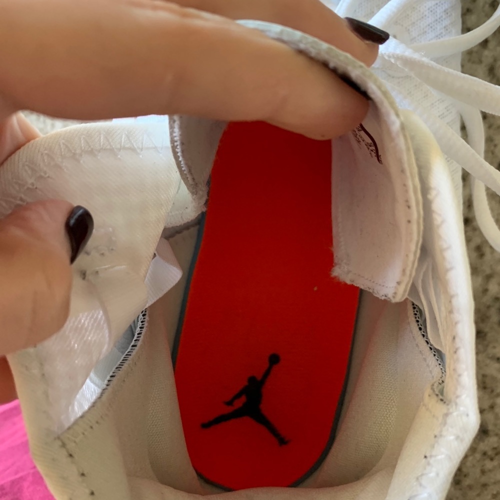 Jordan Reveal - Picture 7 of 7
